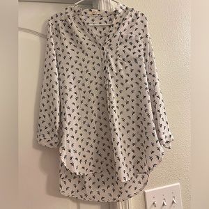 Fun 2 Fun Mackenzie Henley Blouse White Pattern Medium